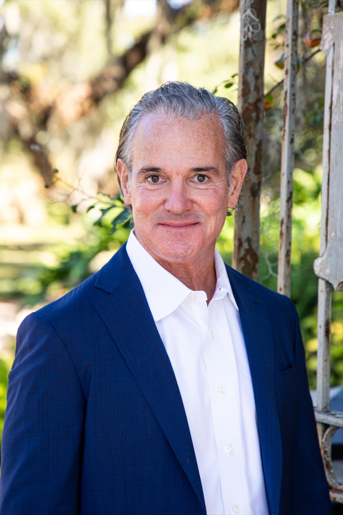 Dr. Thomas Lavin